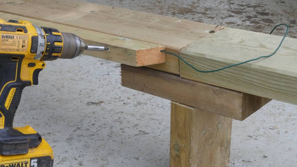 Et bilde som inneholder bakke, utend�rs, verkt�y, bygning

Beskrivelse som er generert med sv�rt h�y visshet